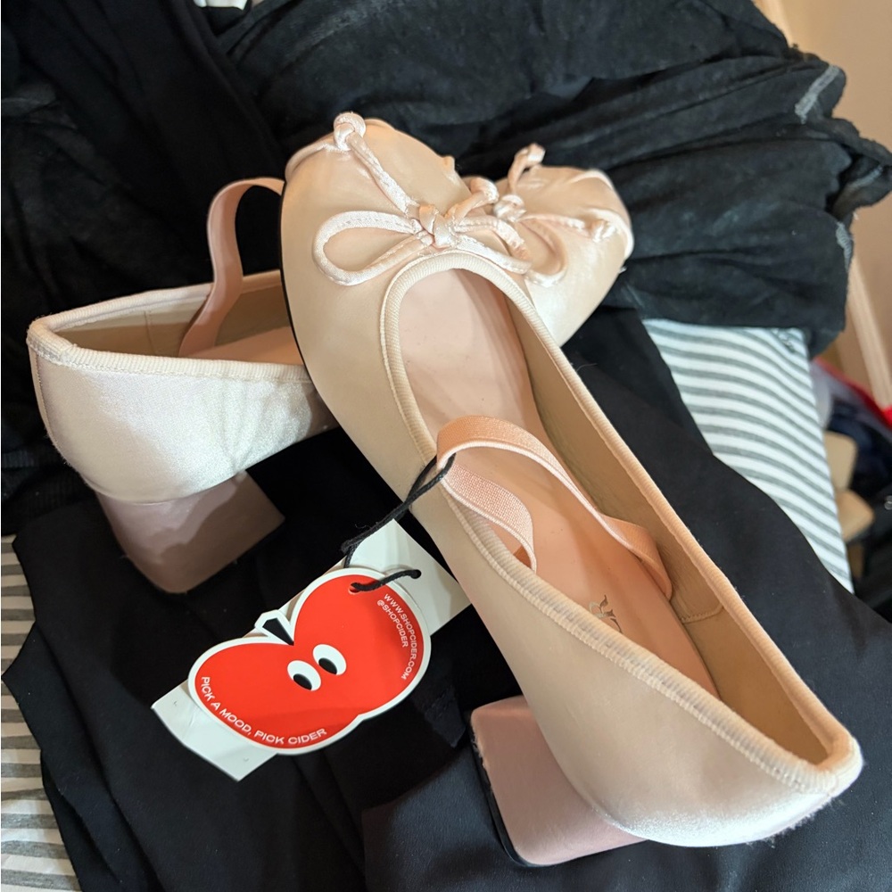 Cider Brand Pink Block Heel 🩰